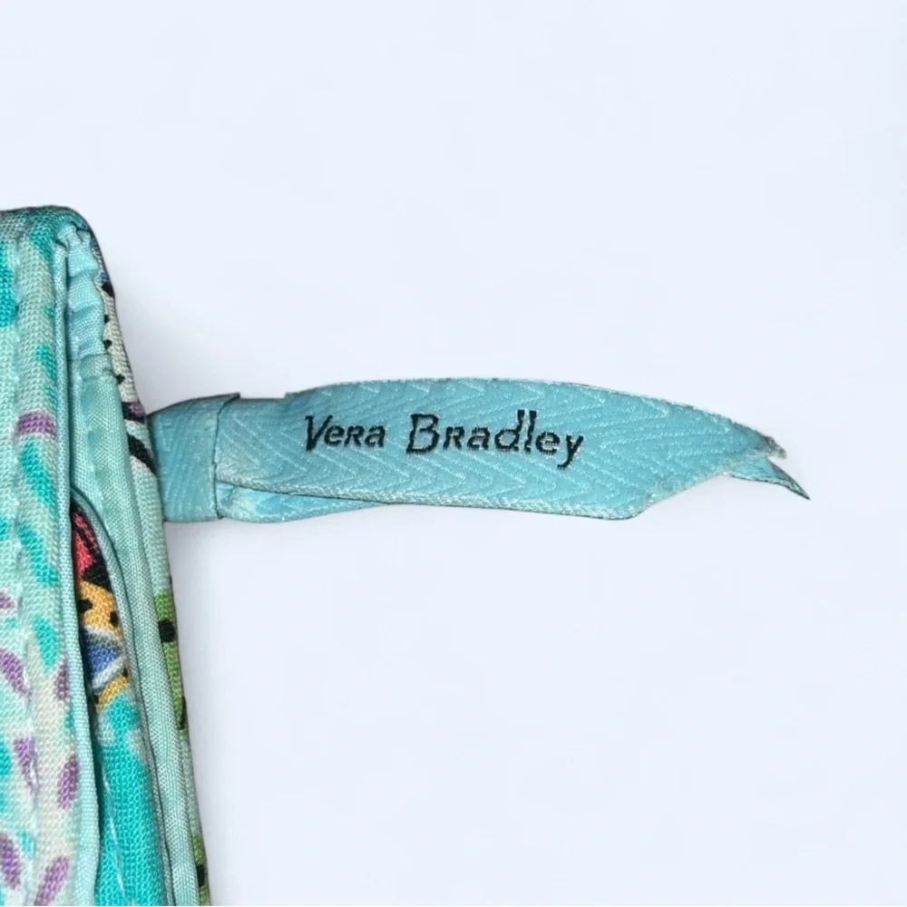 Vera Bradley Quilted Wallet Floral Aqua Blue Print Trifold NWOT - Picture 3 of 6